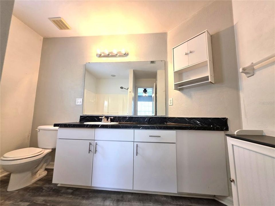 For Sale: $340,000 (3 beds, 2 baths, 1495 Square Feet)