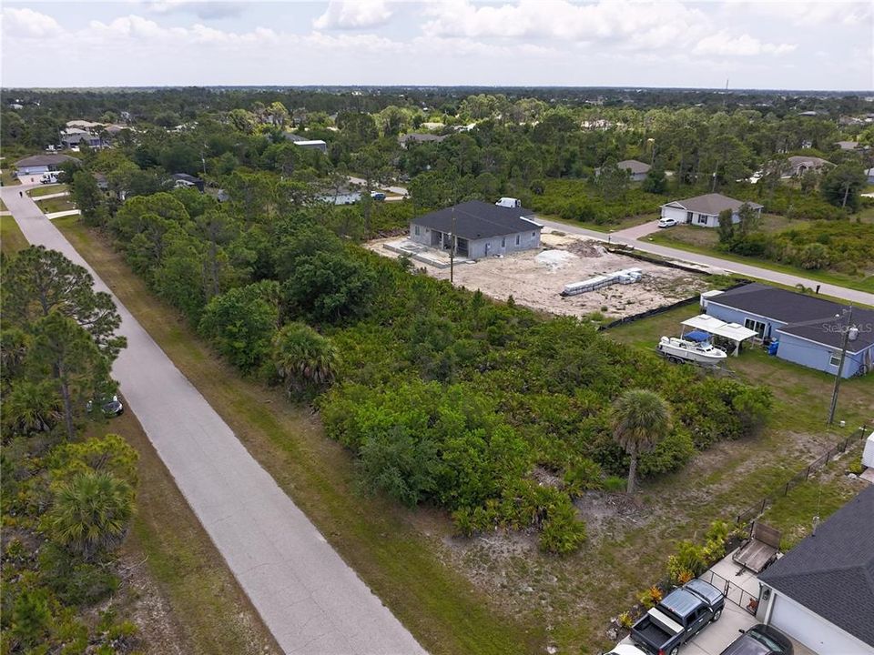Activo con contrato: $20,000 (0.23 acres)