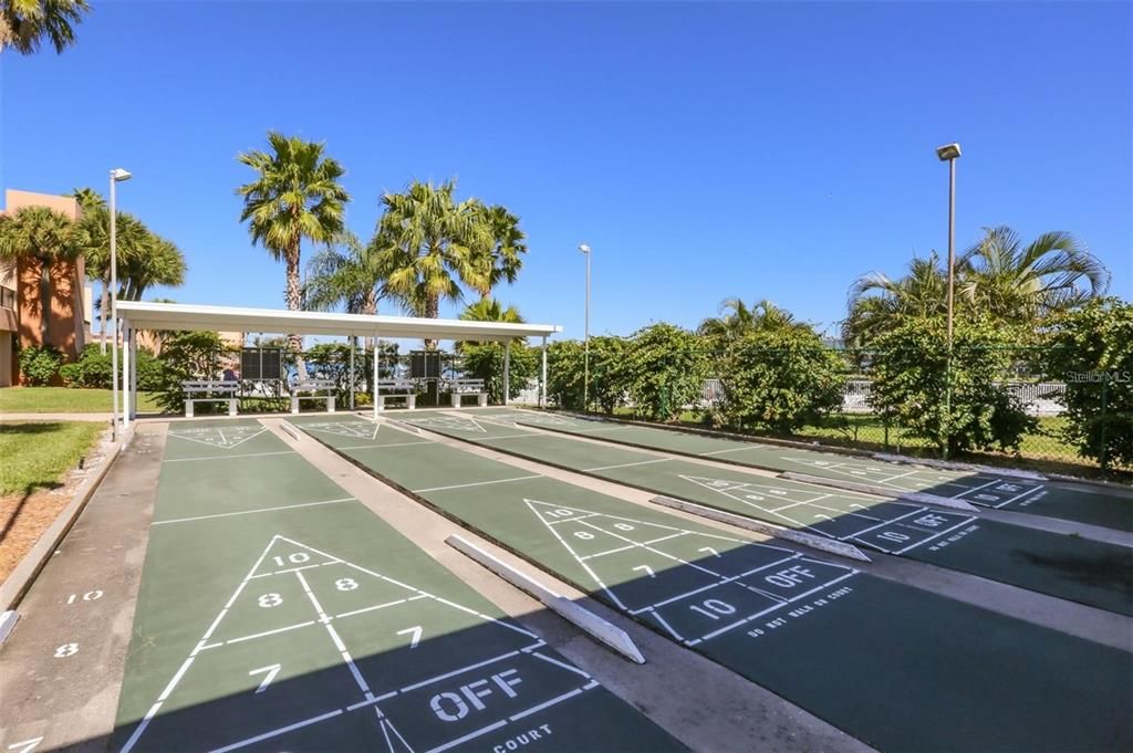 For Sale: $185,000 (1 beds, 1 baths, 765 Square Feet)