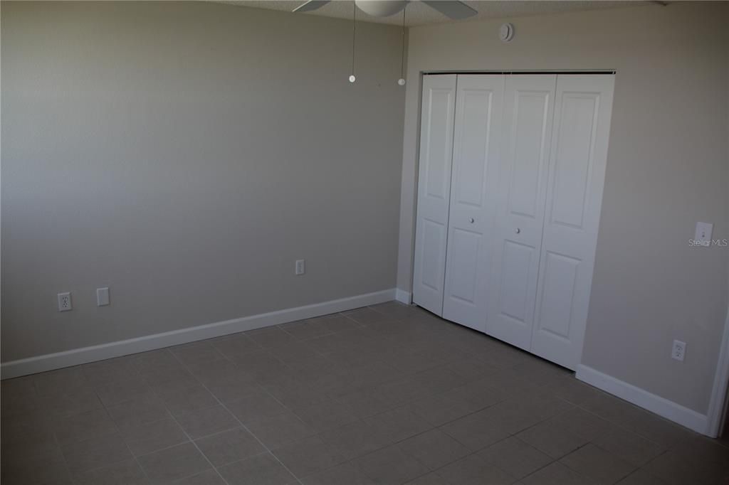 For Sale: $185,000 (1 beds, 1 baths, 765 Square Feet)