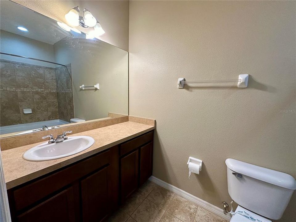 For Rent: $1,700 (2 beds, 2 baths, 1216 Square Feet)