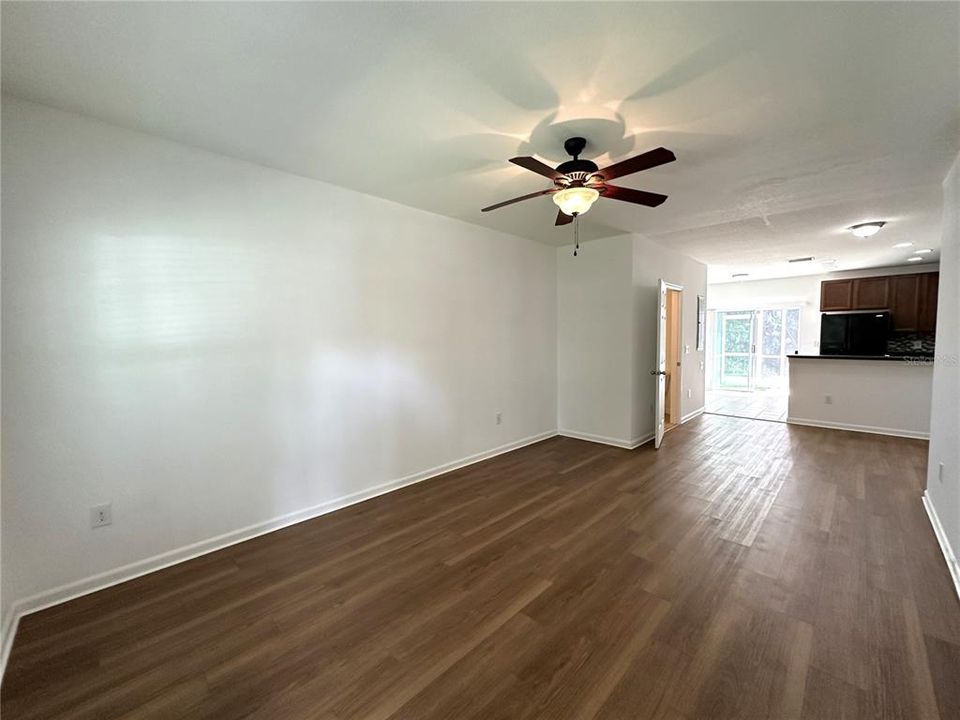 For Rent: $1,700 (2 beds, 2 baths, 1216 Square Feet)