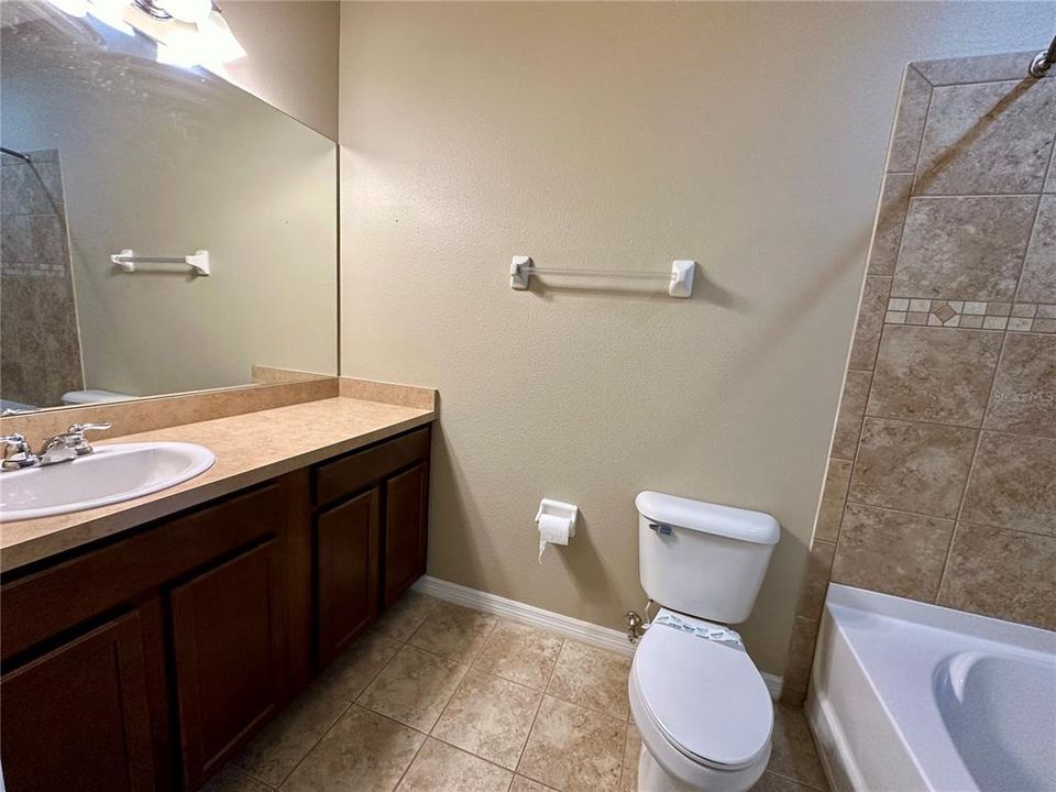 For Rent: $1,700 (2 beds, 2 baths, 1216 Square Feet)