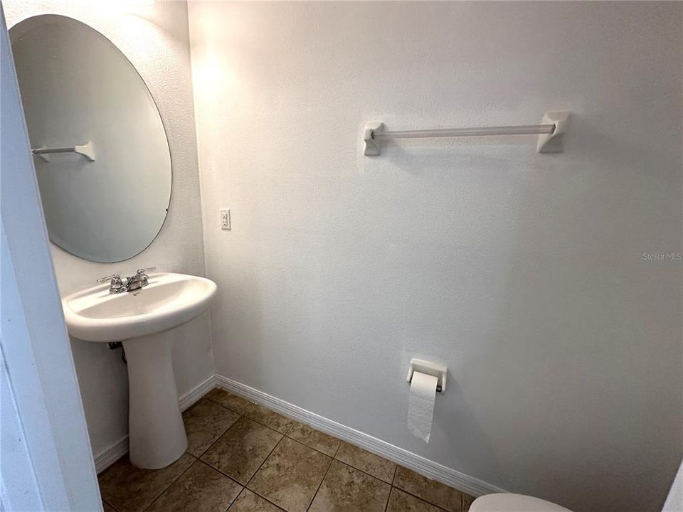 For Rent: $1,700 (2 beds, 2 baths, 1216 Square Feet)