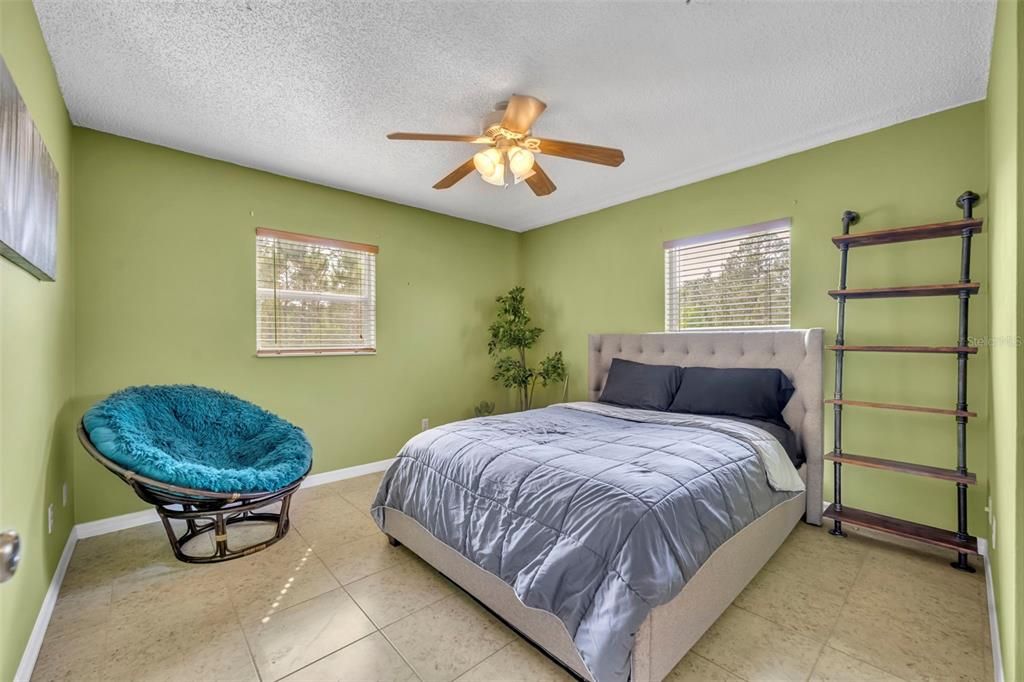 For Sale: $695,000 (3 beds, 2 baths, 1250 Square Feet)