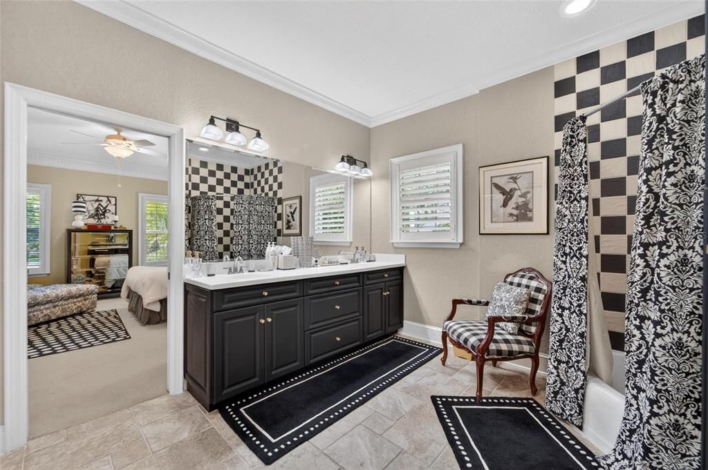 For Sale: $2,700,000 (4 beds, 5 baths, 4754 Square Feet)