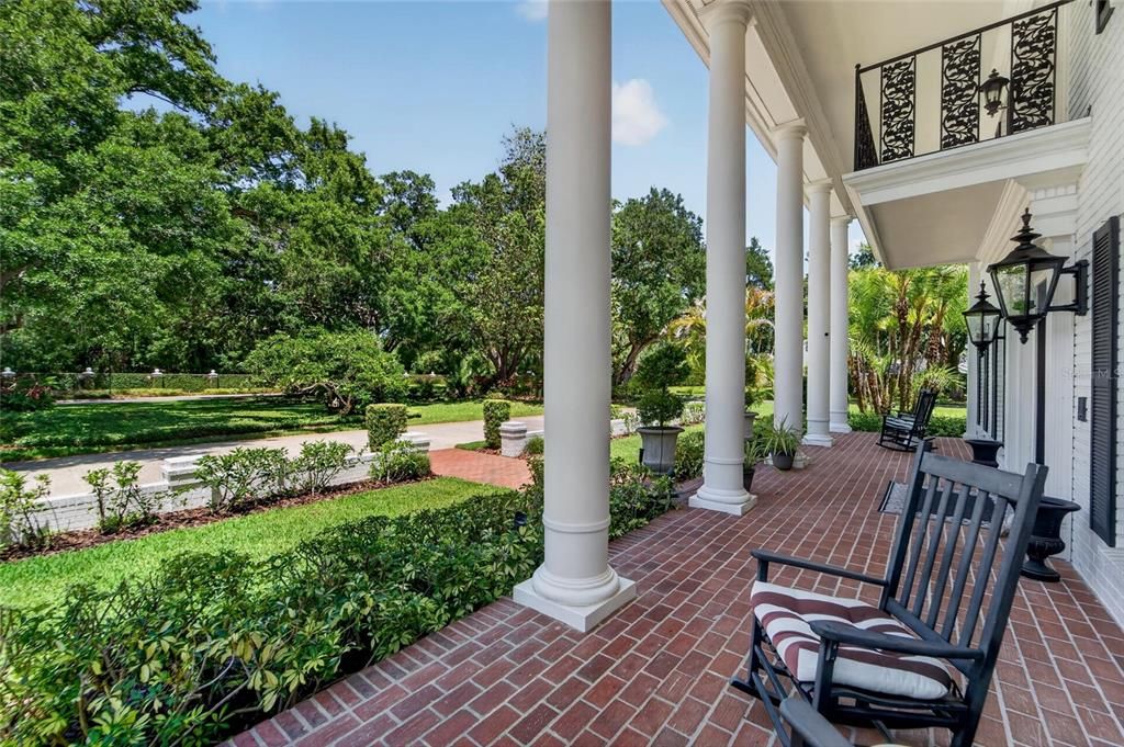 For Sale: $2,700,000 (4 beds, 5 baths, 4754 Square Feet)
