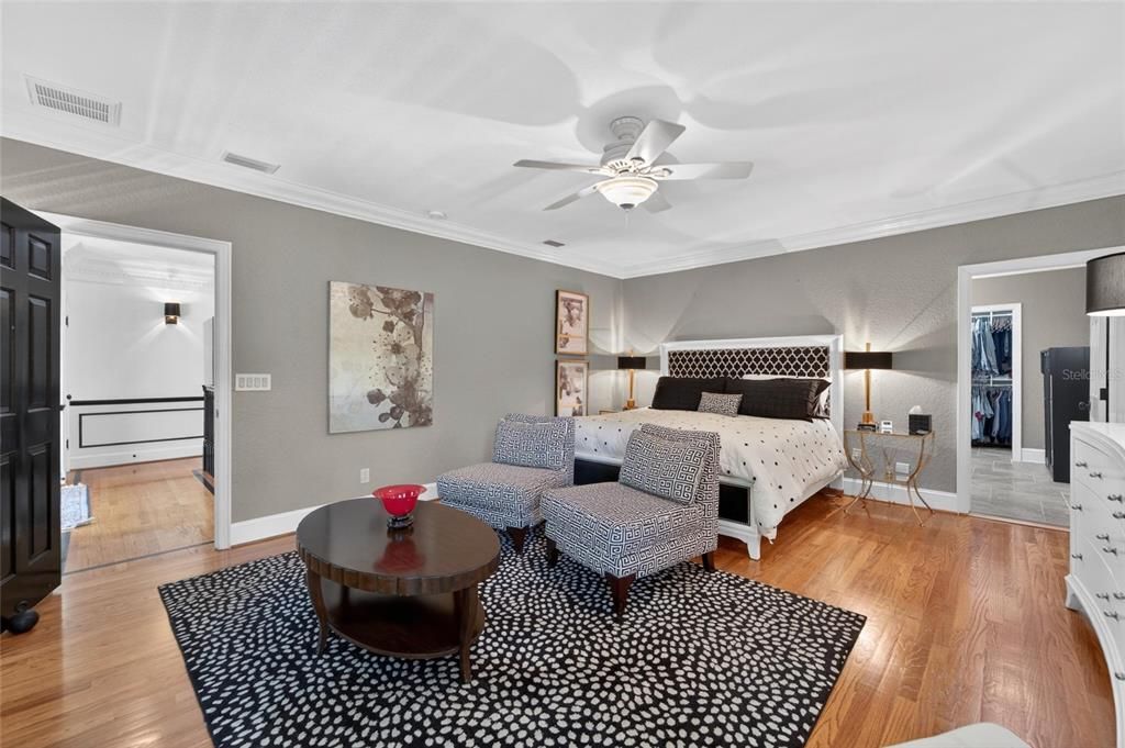 For Sale: $2,700,000 (4 beds, 5 baths, 4754 Square Feet)