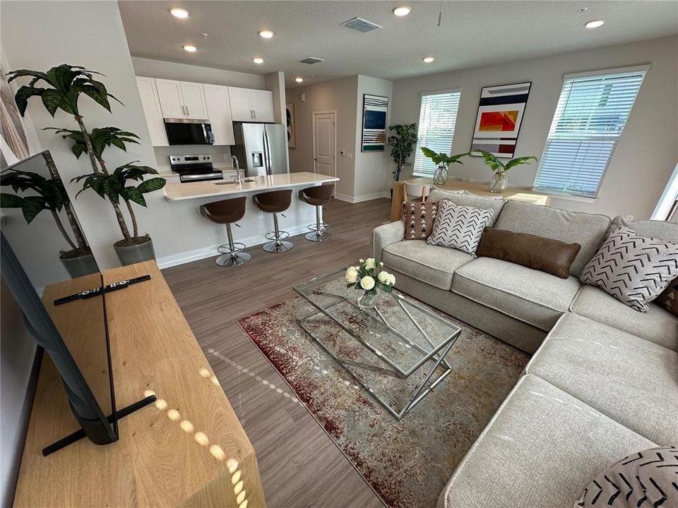 For Rent: $2,395 (3 beds, 2 baths, 2139 Square Feet)