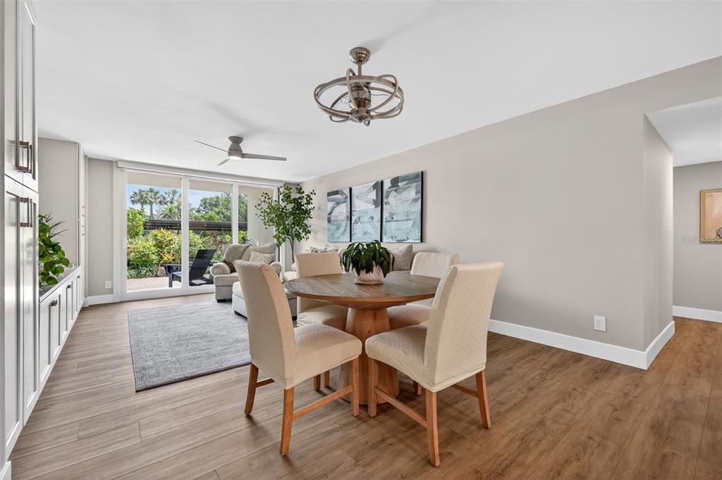 For Sale: $869,000 (3 beds, 3 baths, 2325 Square Feet)