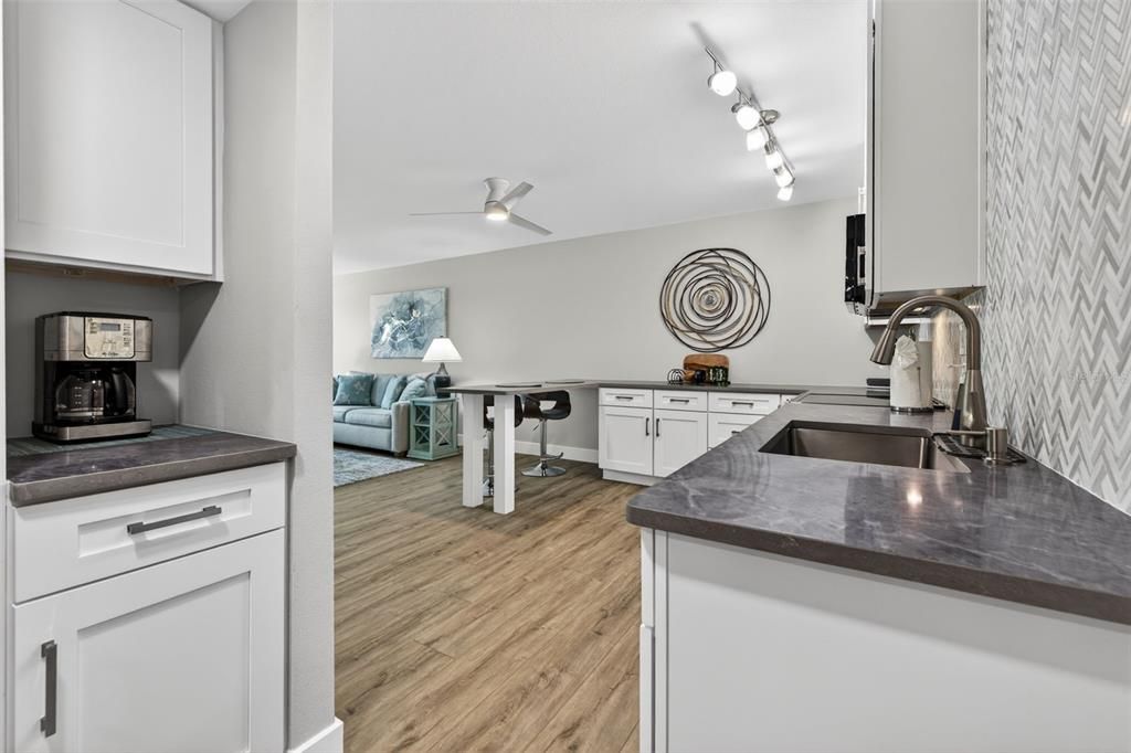 For Sale: $869,000 (3 beds, 3 baths, 2325 Square Feet)