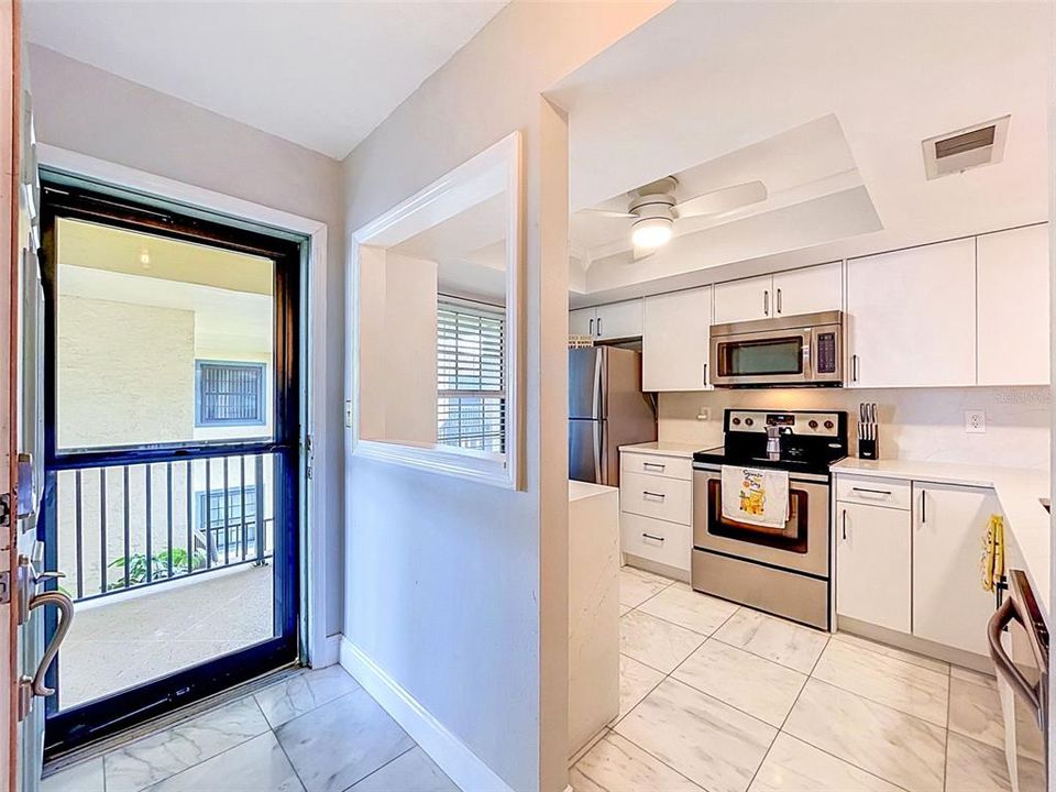 En Venta: $299,888 (2 camas, 2 baños, 928 Pies cuadrados)