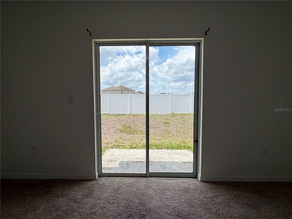 En Venta: $245,000 (3 camas, 2 baños, 1592 Pies cuadrados)