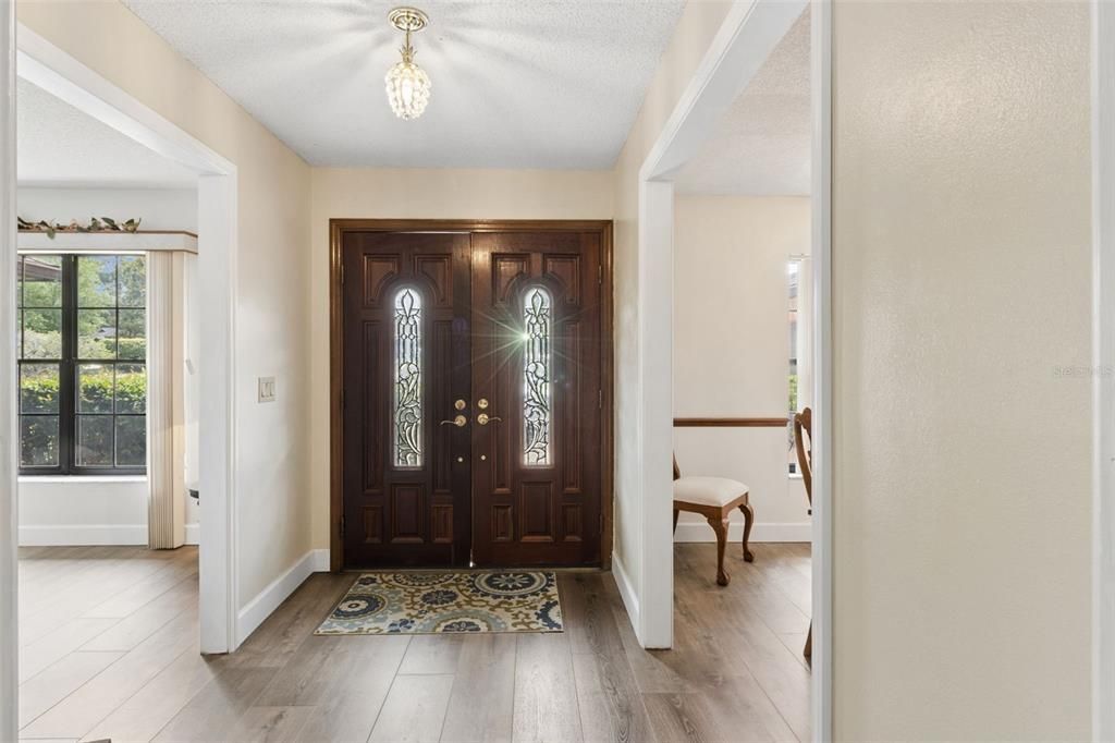 For Sale: $1,100,000 (4 beds, 2 baths, 2426 Square Feet)