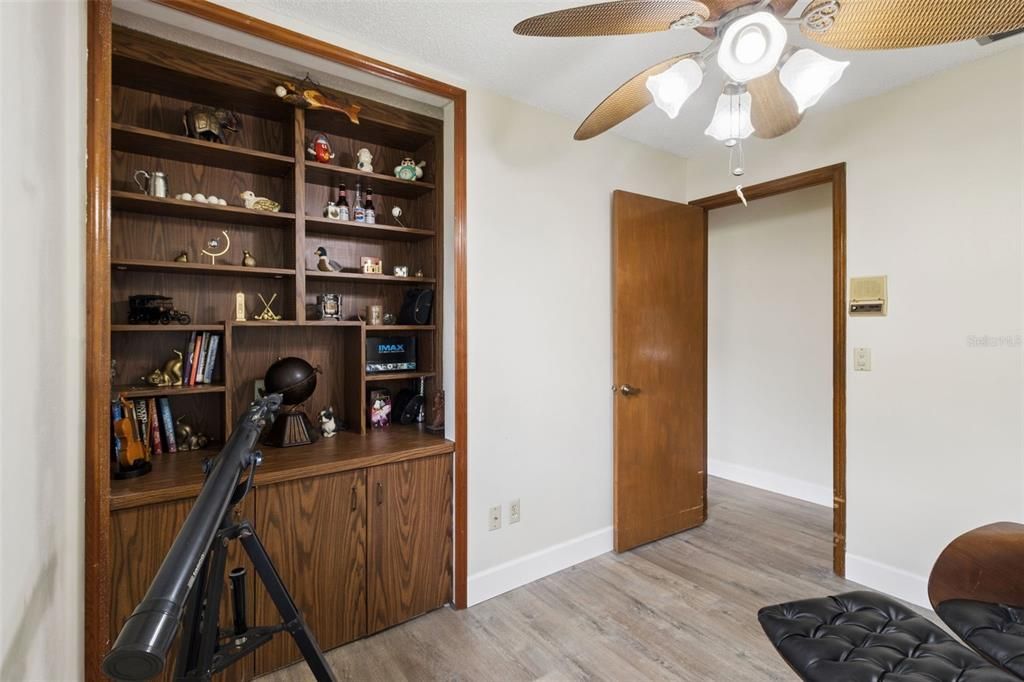For Sale: $1,100,000 (4 beds, 2 baths, 2426 Square Feet)