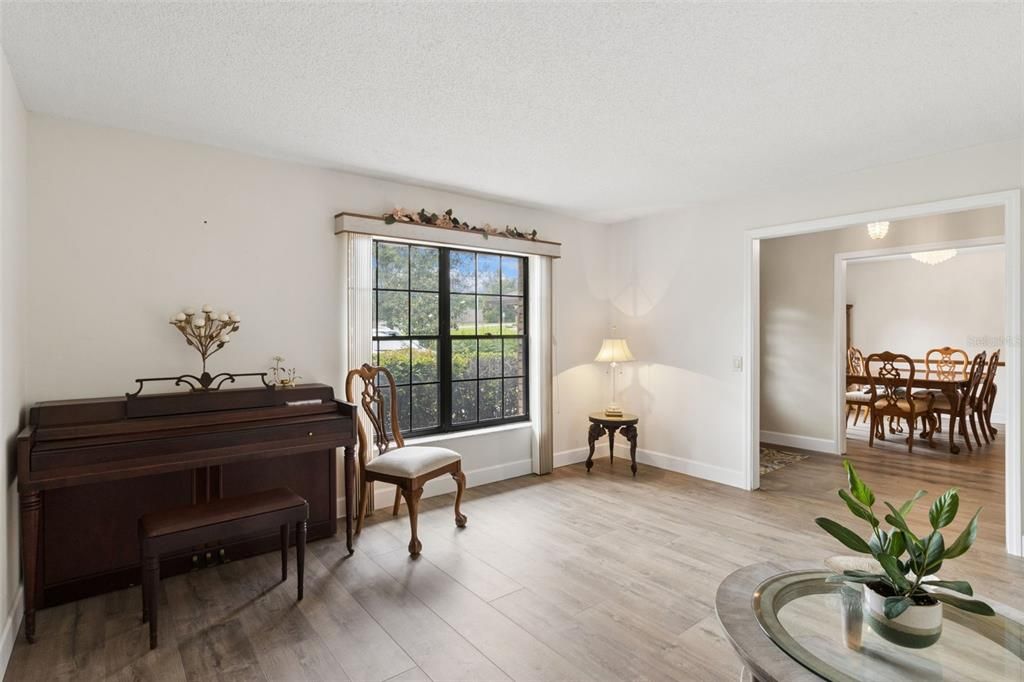 For Sale: $1,100,000 (4 beds, 2 baths, 2426 Square Feet)