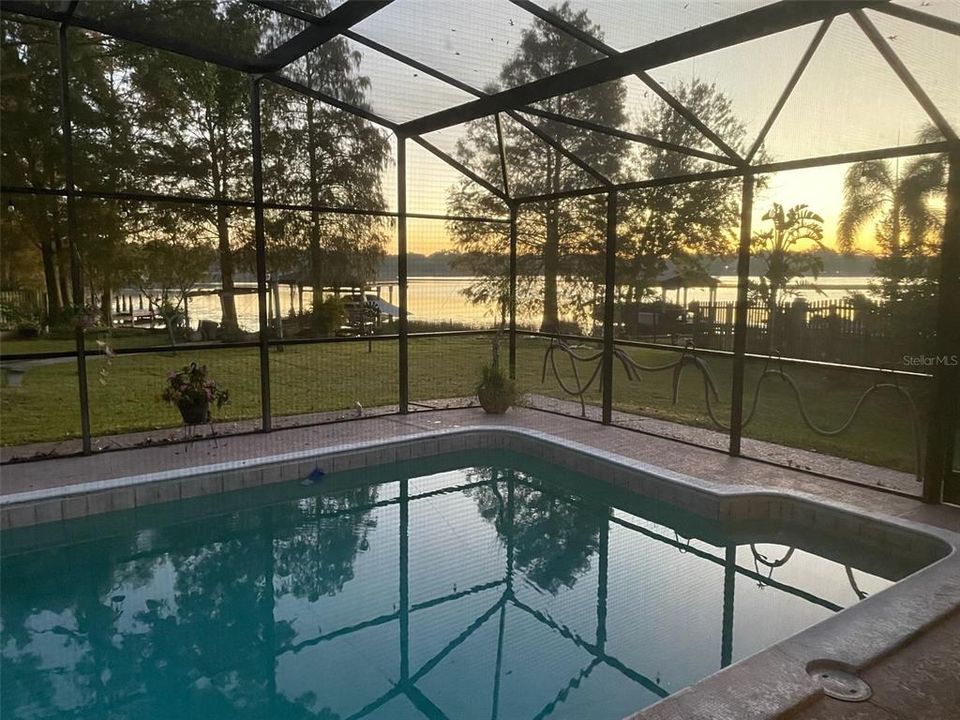 For Sale: $1,100,000 (4 beds, 2 baths, 2426 Square Feet)