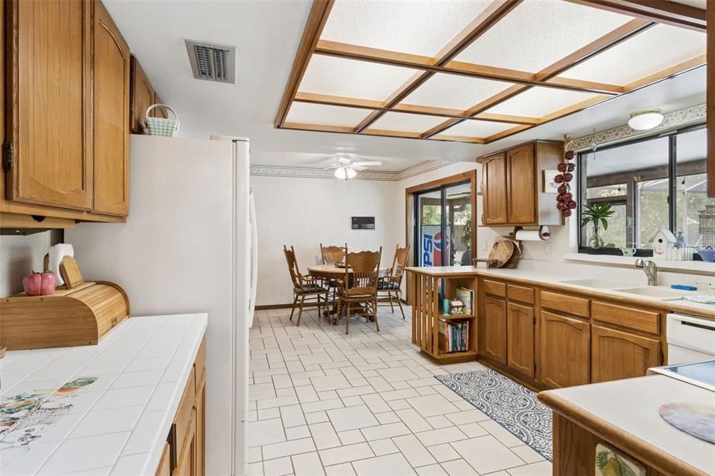 For Sale: $1,100,000 (4 beds, 2 baths, 2426 Square Feet)