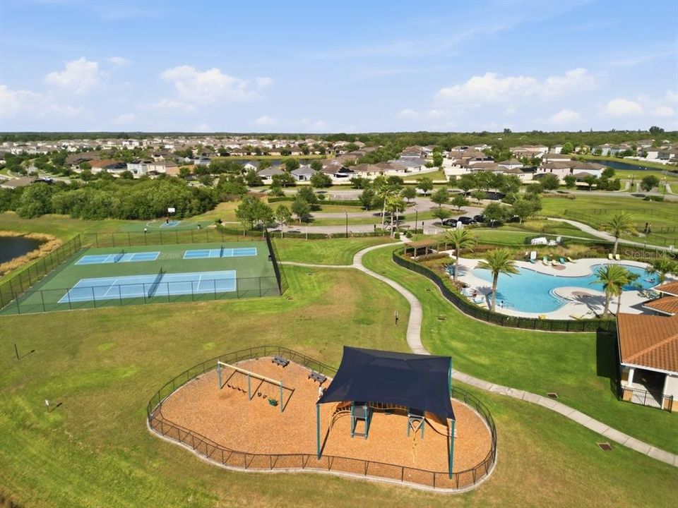 Active With Contract: $374,900 (5 beds, 2 baths, 2415 Square Feet)