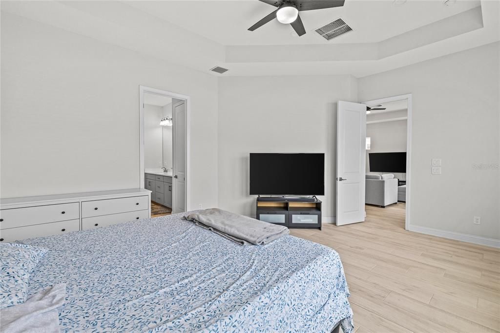 For Sale: $599,900 (4 beds, 3 baths, 2245 Square Feet)