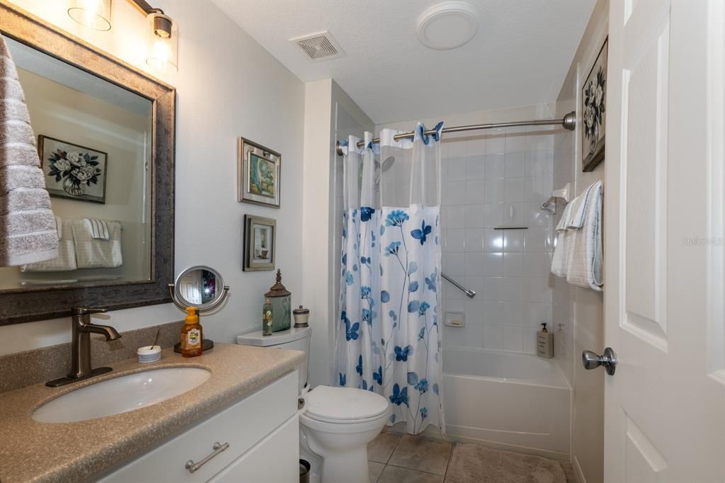 Activo con contrato: $299,900 (3 camas, 2 baños, 1490 Pies cuadrados)