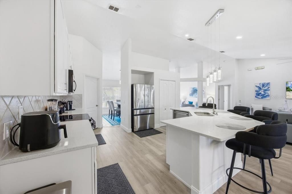 For Rent: $6,000 (5 beds, 3 baths, 2783 Square Feet)