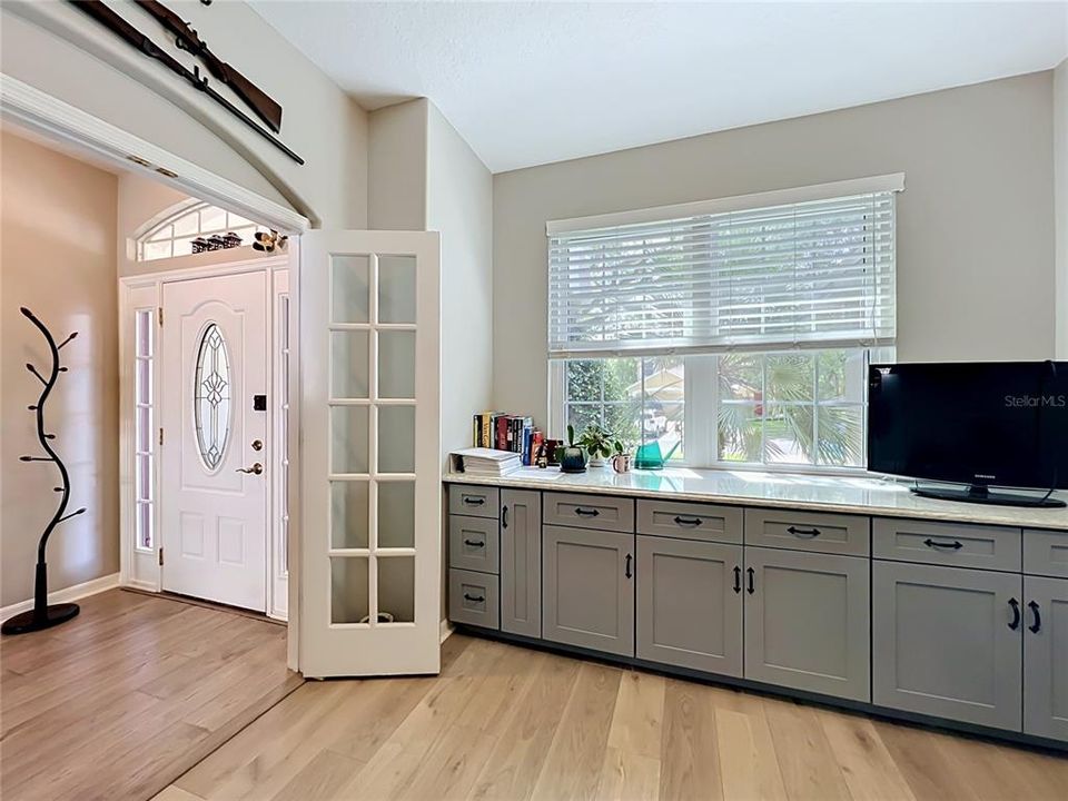 Active With Contract: $549,000 (4 beds, 3 baths, 2423 Square Feet)