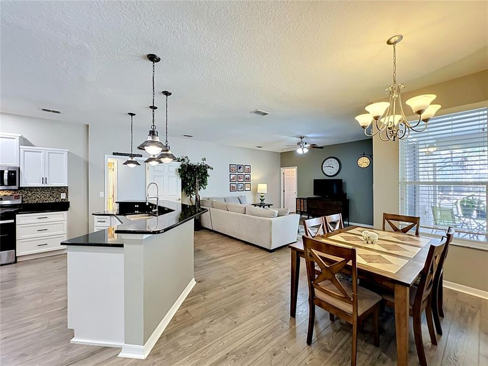 Active With Contract: $549,000 (4 beds, 3 baths, 2423 Square Feet)