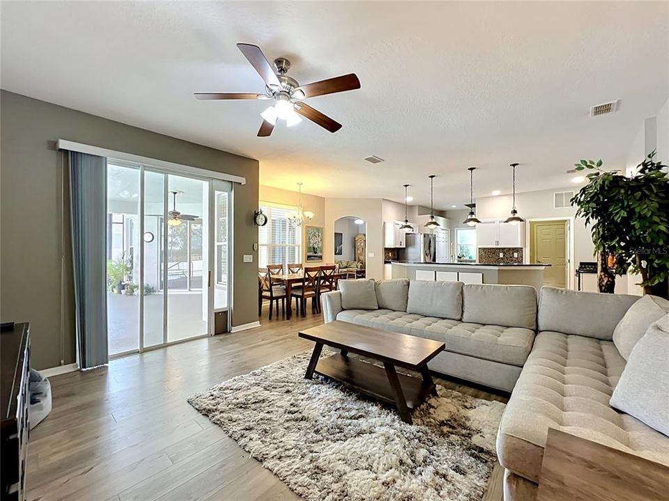 Active With Contract: $549,000 (4 beds, 3 baths, 2423 Square Feet)