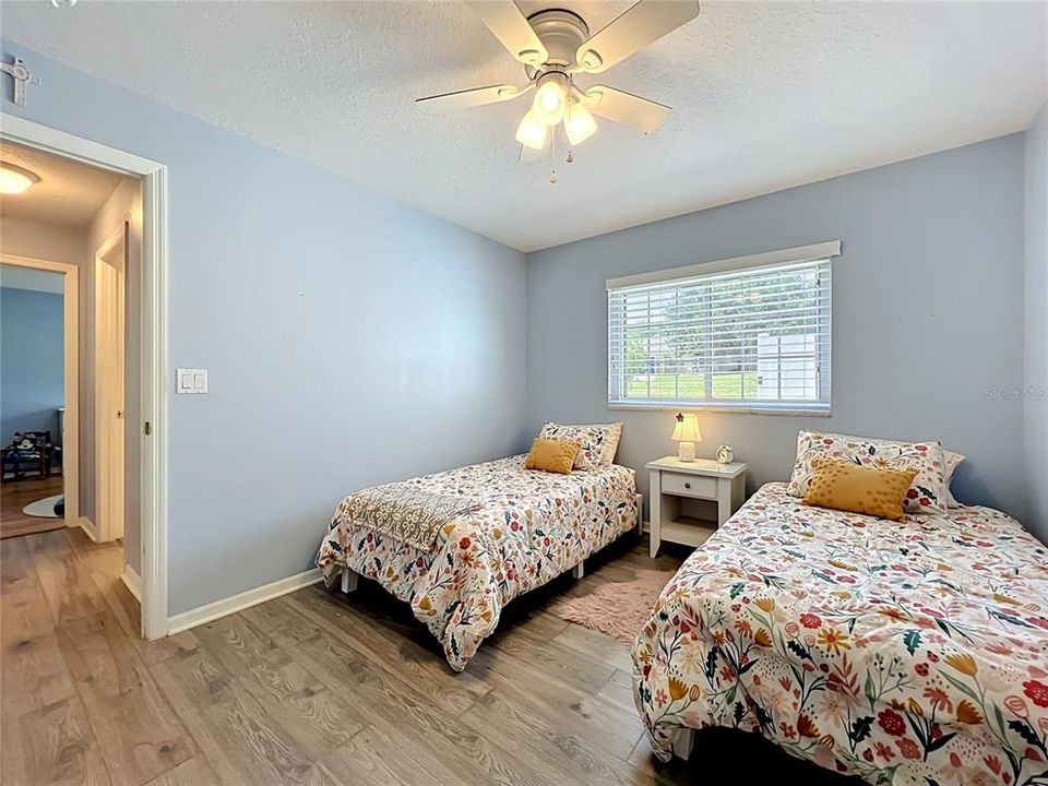 Active With Contract: $549,000 (4 beds, 3 baths, 2423 Square Feet)