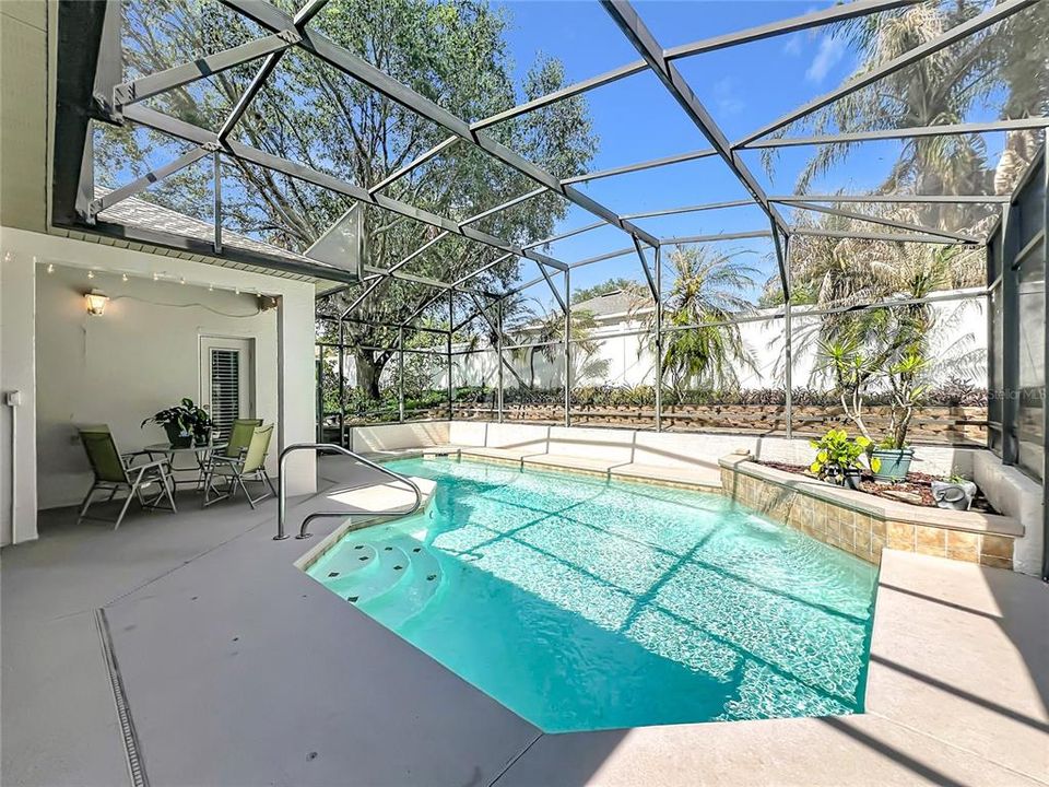 Active With Contract: $549,000 (4 beds, 3 baths, 2423 Square Feet)