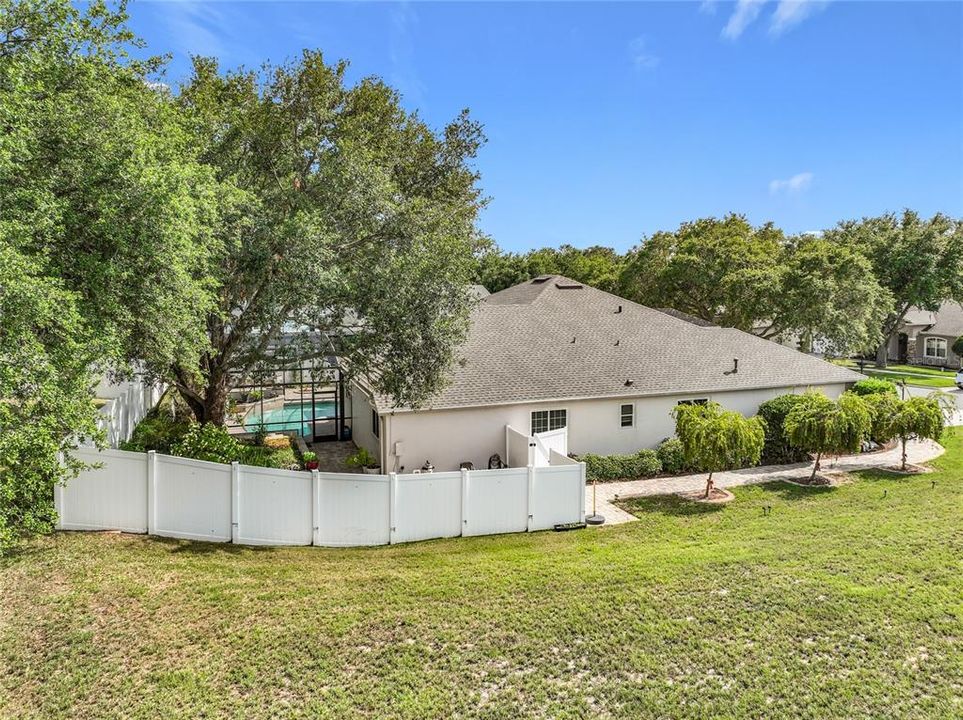 Active With Contract: $549,000 (4 beds, 3 baths, 2423 Square Feet)