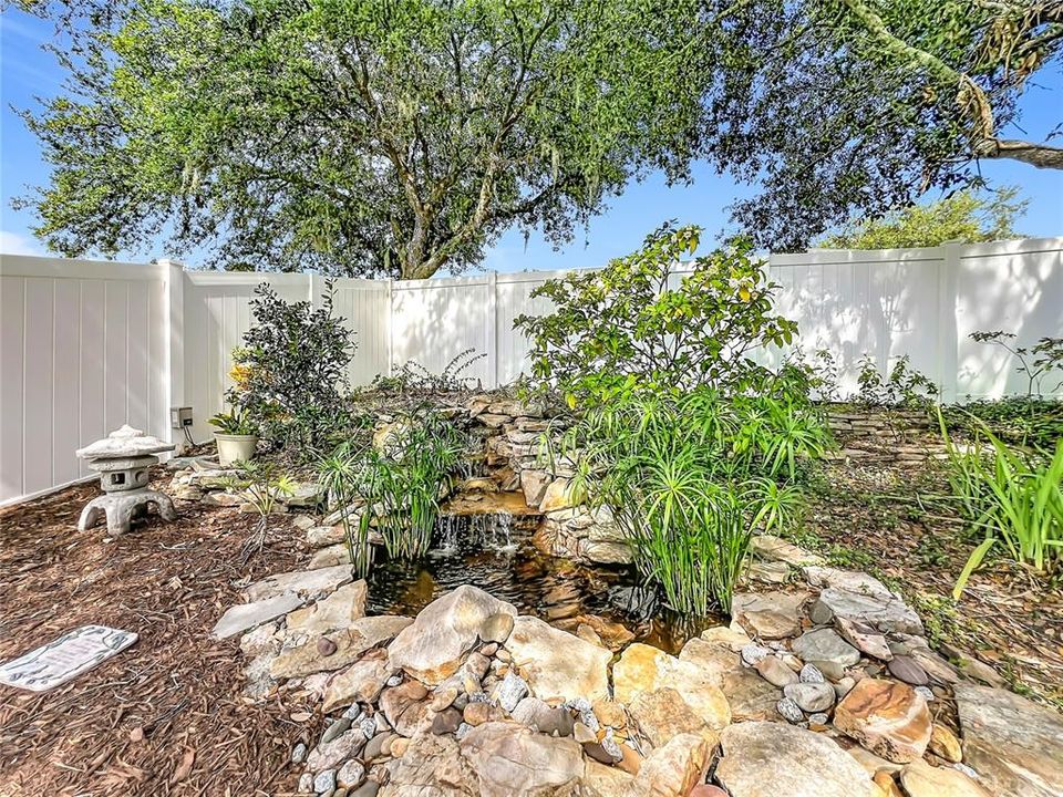 Active With Contract: $549,000 (4 beds, 3 baths, 2423 Square Feet)
