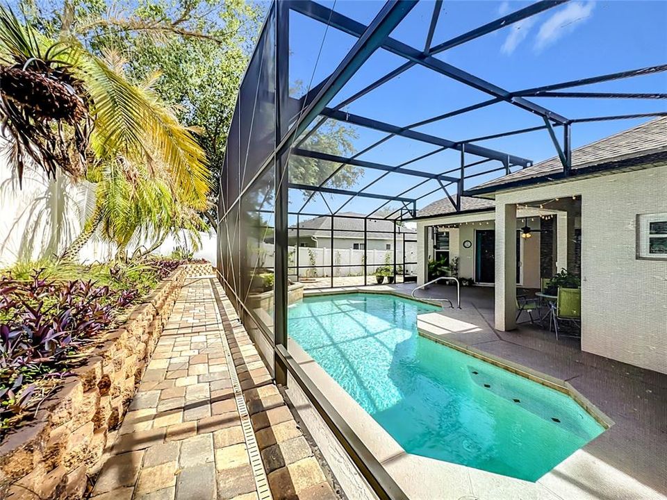 Active With Contract: $549,000 (4 beds, 3 baths, 2423 Square Feet)