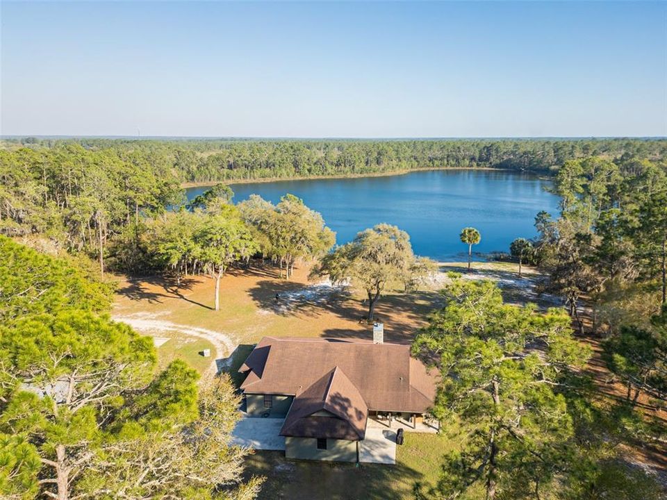 En Venta: $1,150,000 (9.78 acres)