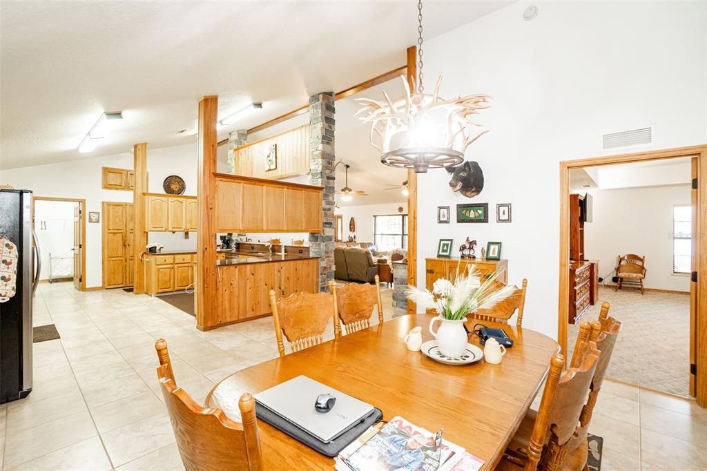 En Venta: $1,150,000 (9.78 acres)