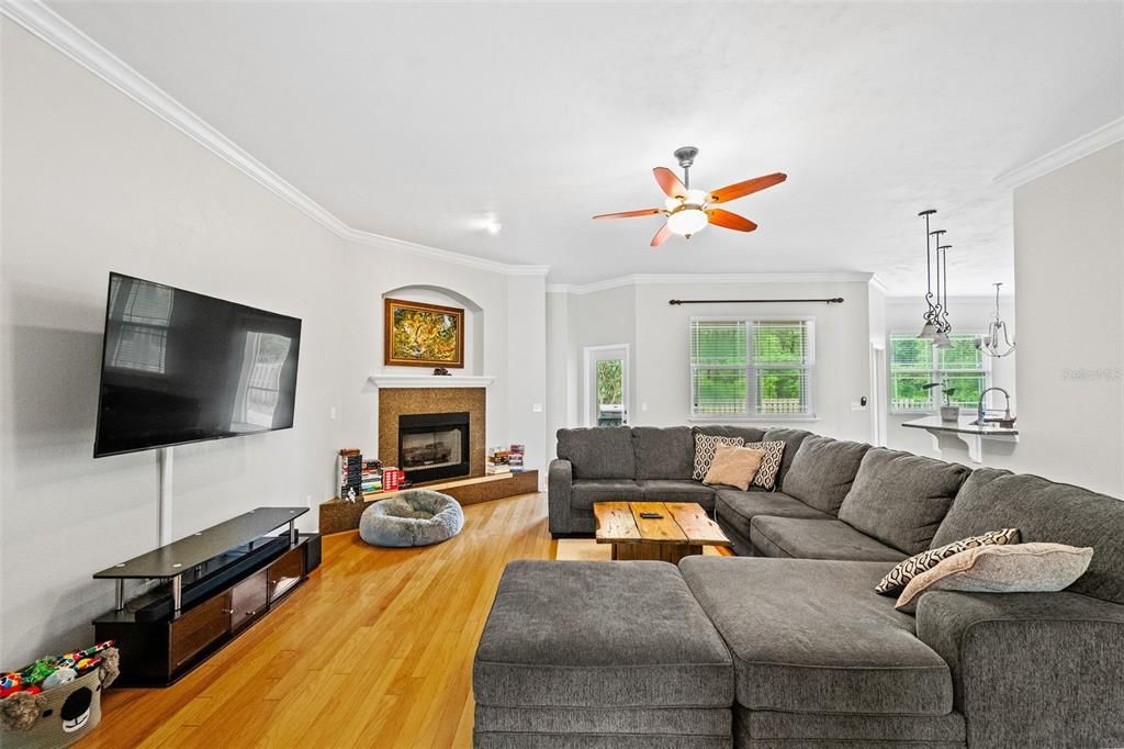 Active With Contract: $3,200 (4 beds, 3 baths, 2445 Square Feet)