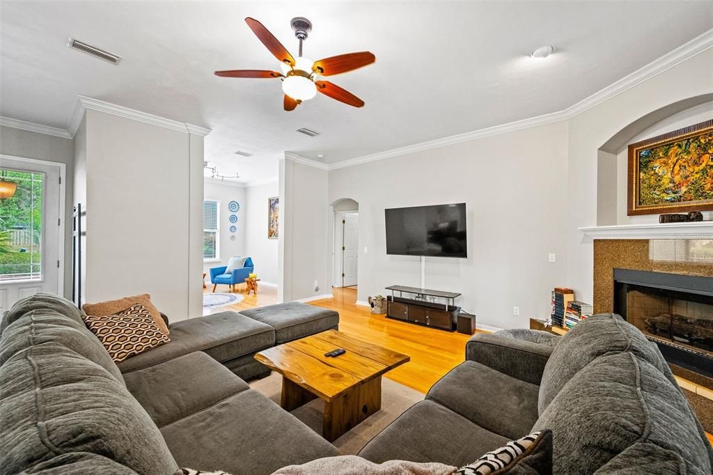 Active With Contract: $3,200 (4 beds, 3 baths, 2445 Square Feet)