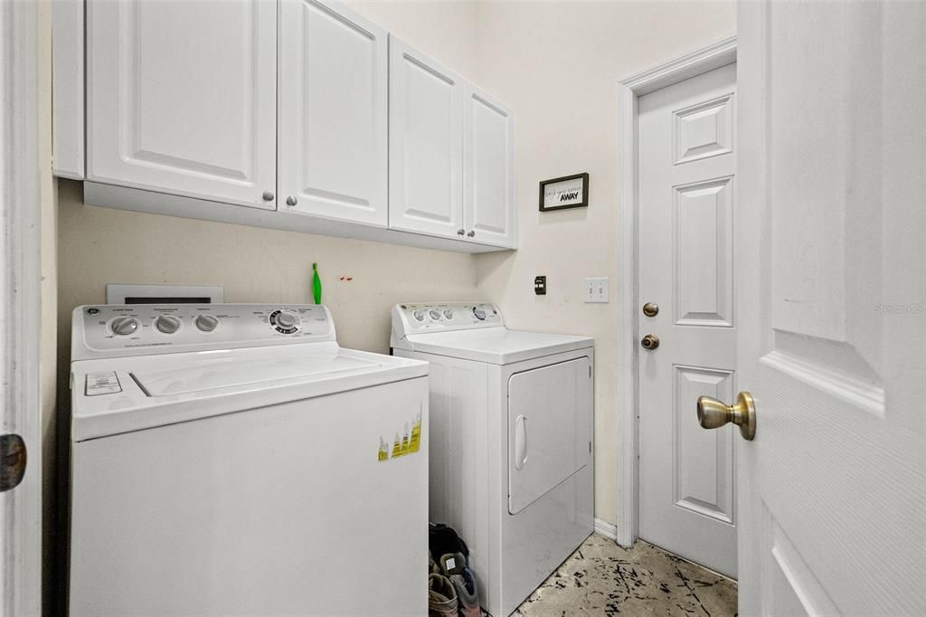 Active With Contract: $3,200 (4 beds, 3 baths, 2445 Square Feet)