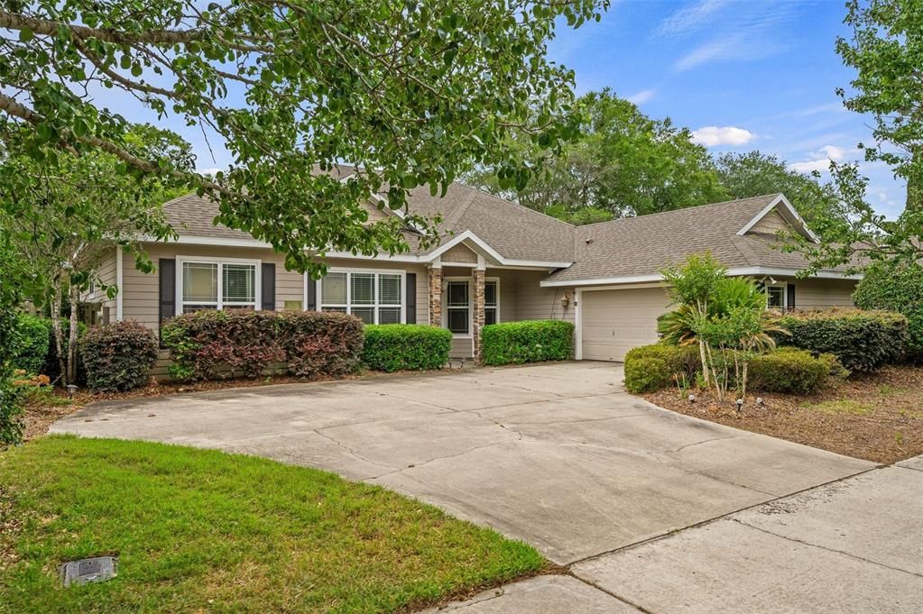 Active With Contract: $3,200 (4 beds, 3 baths, 2445 Square Feet)