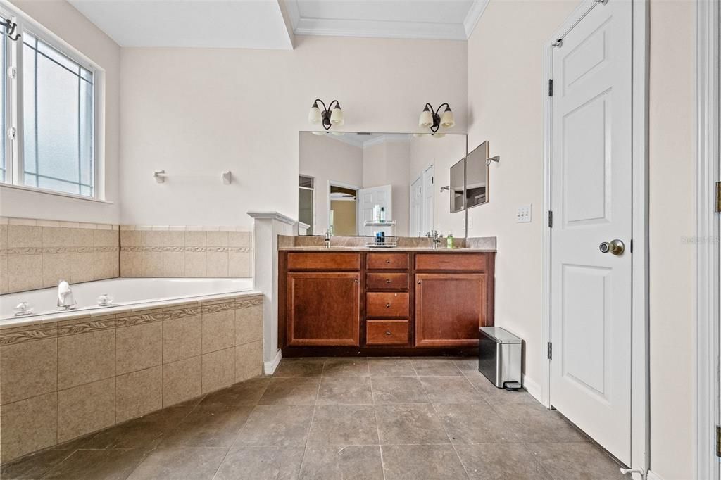 Active With Contract: $3,200 (4 beds, 3 baths, 2445 Square Feet)