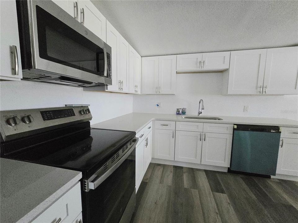 На продажу: $189,000 (3 спален, 1 ванн, 980 Квадратных фут)