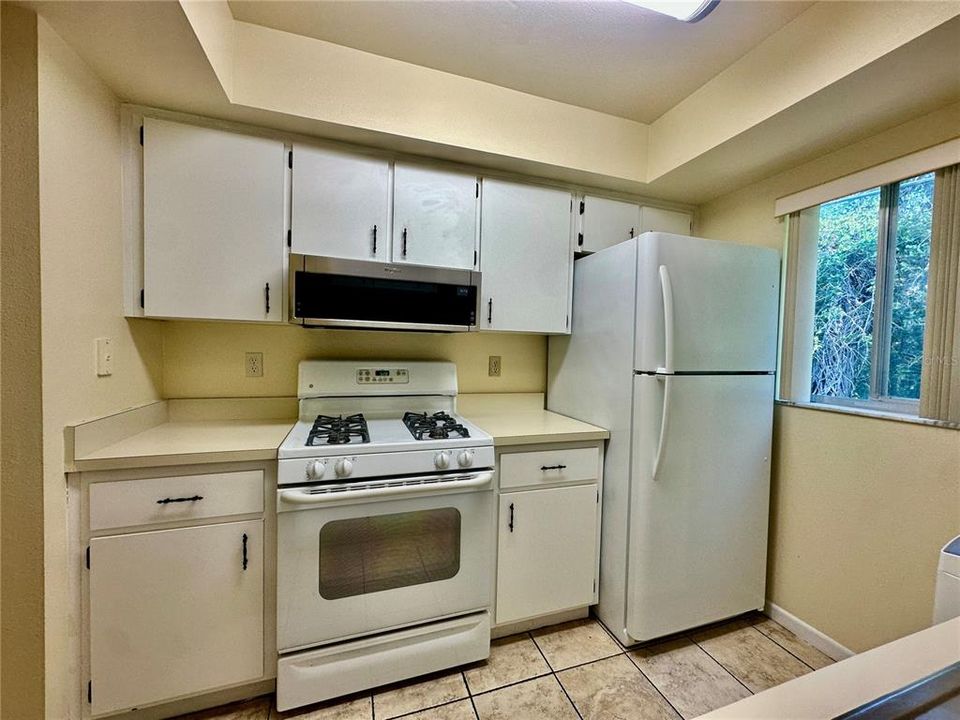 En Renta: $1,250 (2 camas, 2 baños, 823 Pies cuadrados)