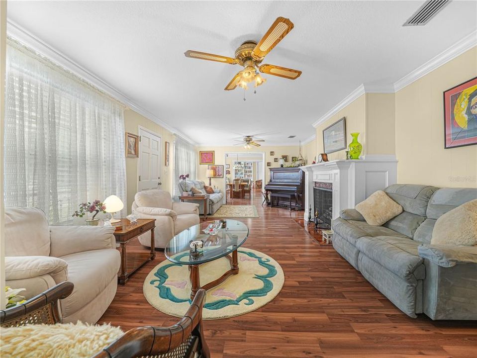 For Sale: $550,000 (6 beds, 3 baths, 3774 Square Feet)