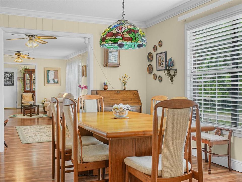 For Sale: $550,000 (6 beds, 3 baths, 3774 Square Feet)