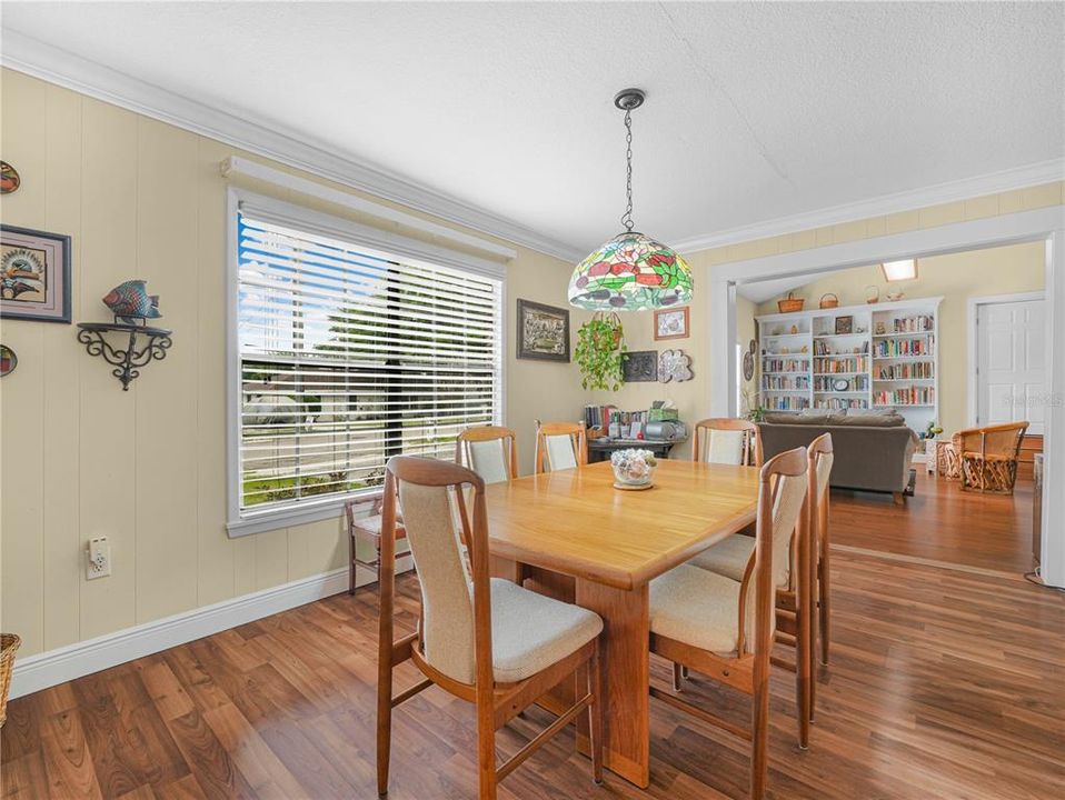 For Sale: $550,000 (6 beds, 3 baths, 3774 Square Feet)