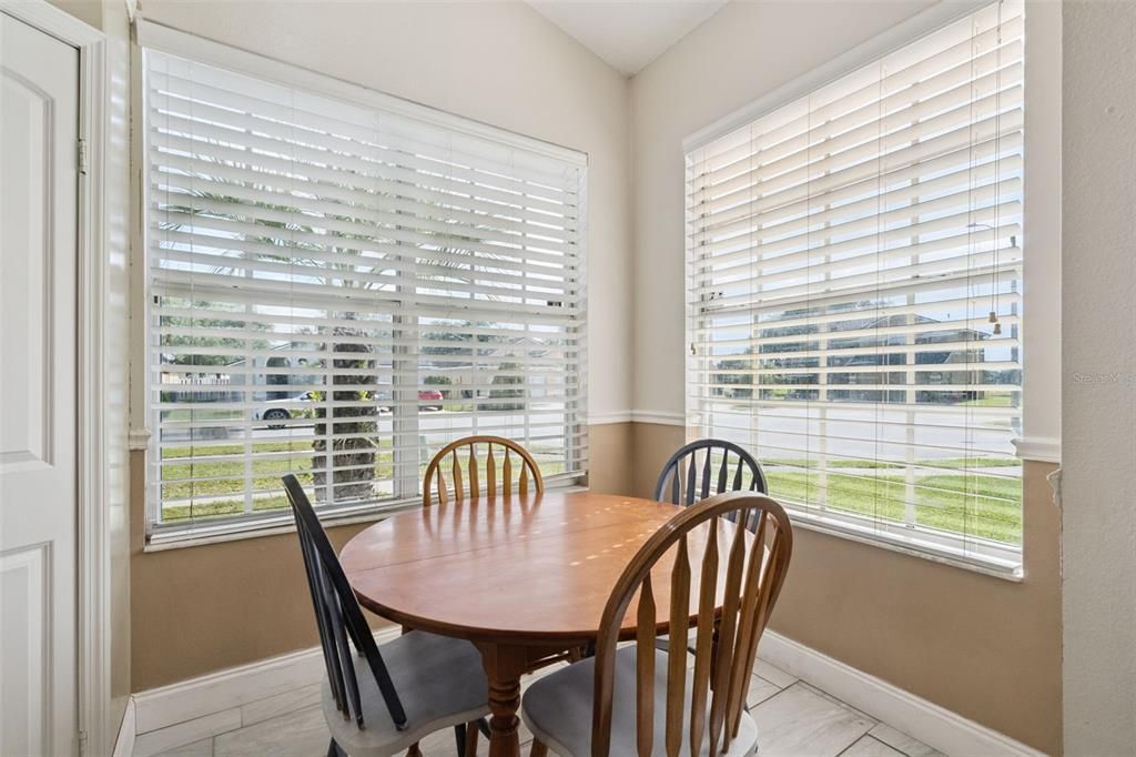 Active With Contract: $325,000 (3 beds, 2 baths, 1705 Square Feet)