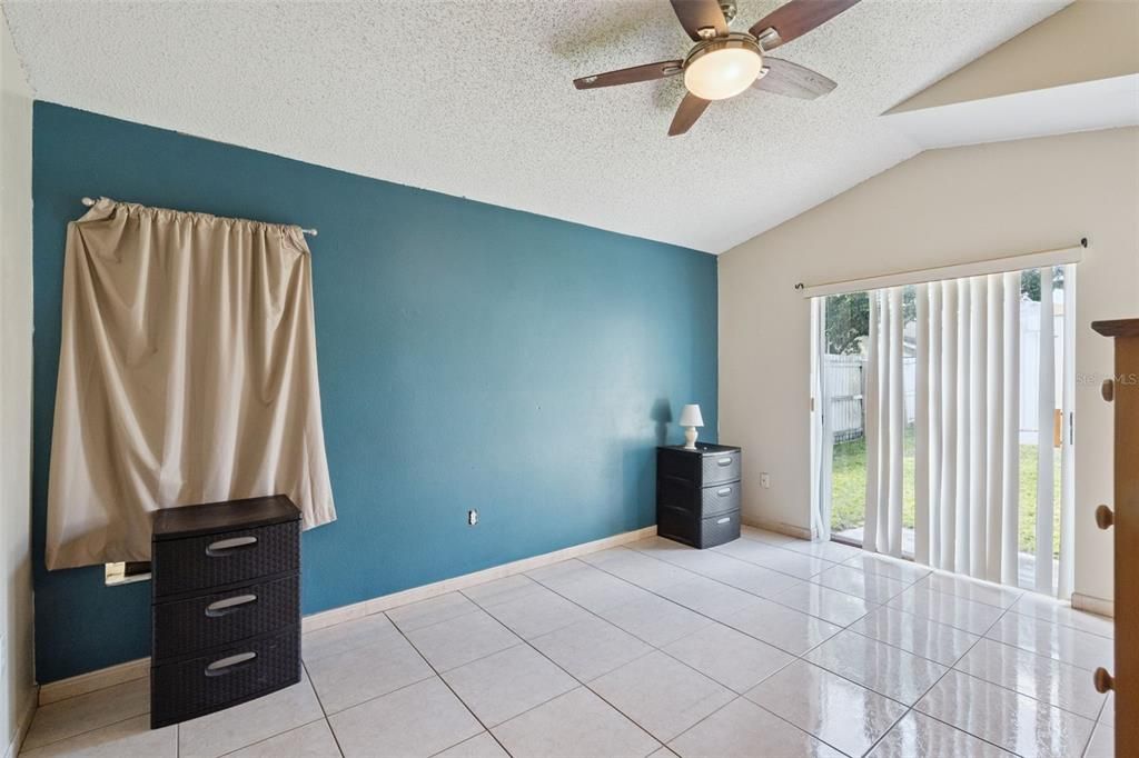 Active With Contract: $325,000 (3 beds, 2 baths, 1705 Square Feet)