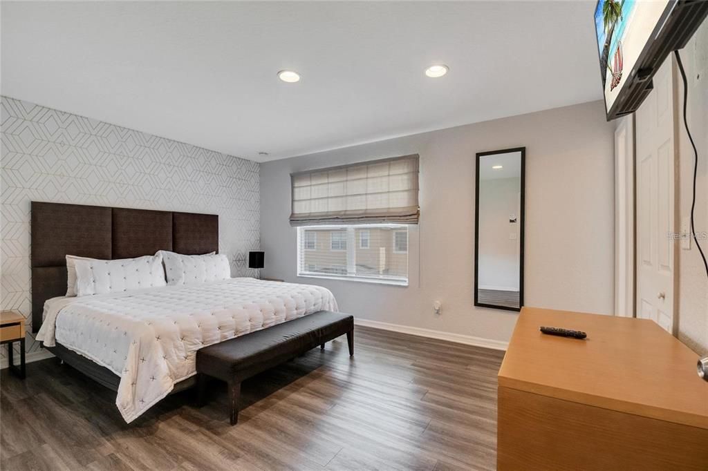 В аренду: $2,800 (4 спален, 3 ванн, 1440 Квадратных фут)