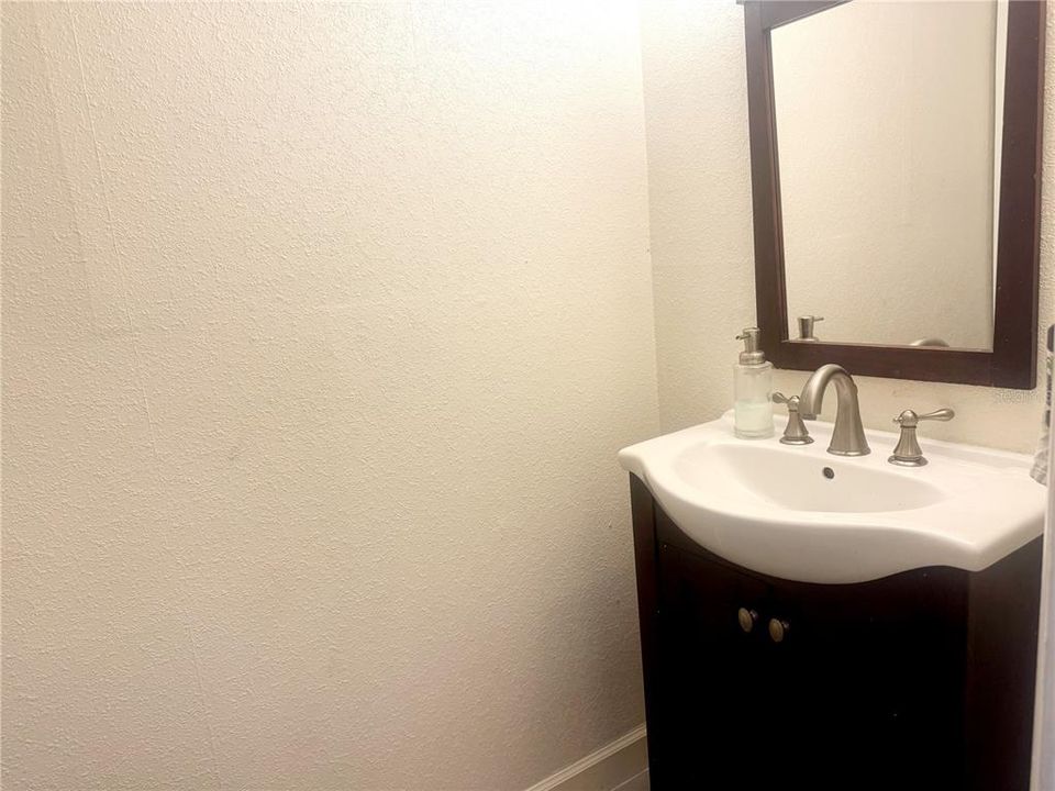 En Venta: $165,000 (2 camas, 1 baños, 1088 Pies cuadrados)